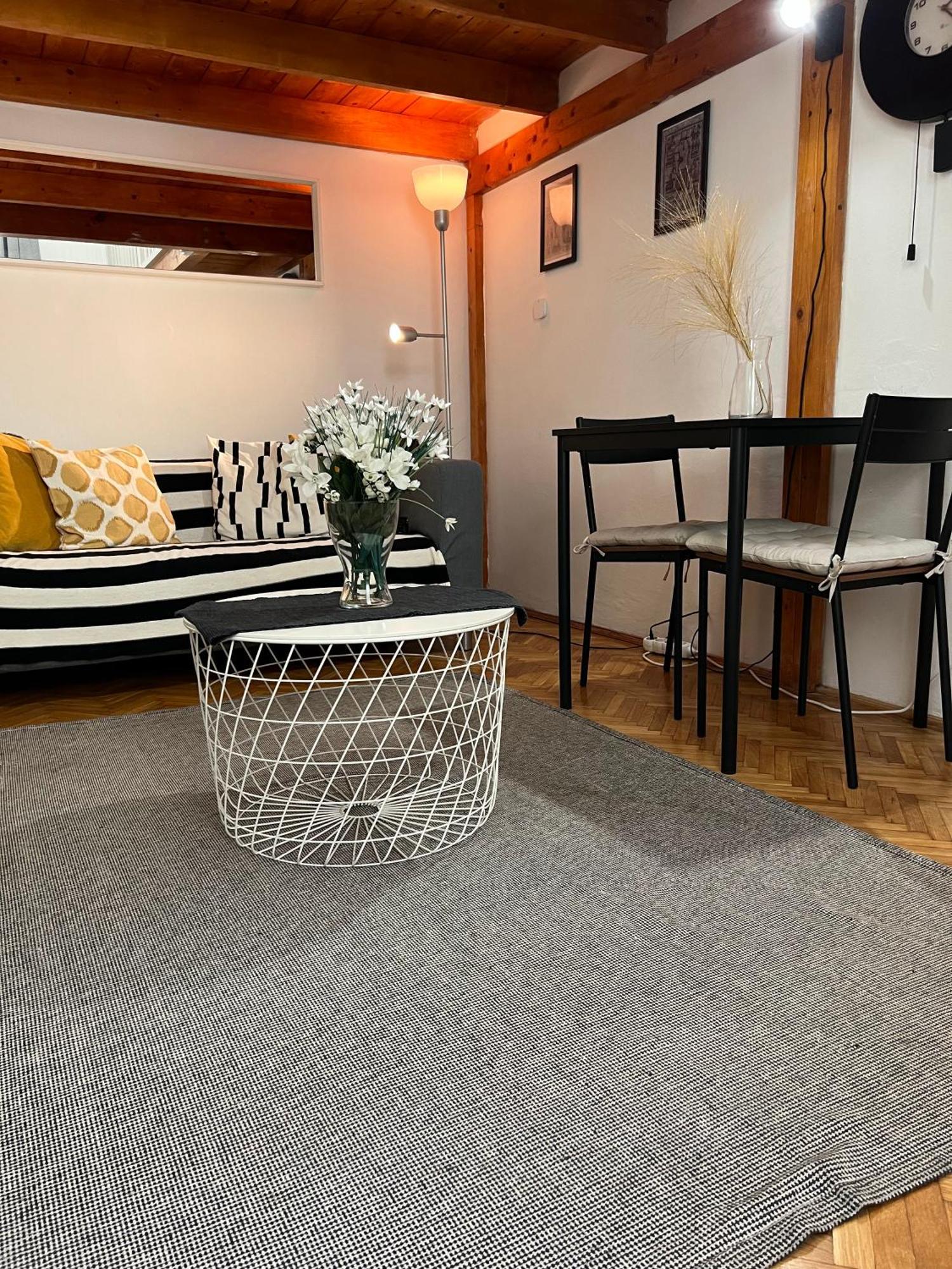 Lovely Little Loft Studio In The Heart Of Budapest Exterior foto